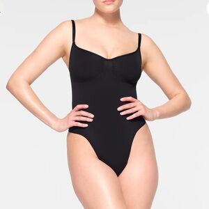 Skims Seamless Sculpt Thong Bodysuit